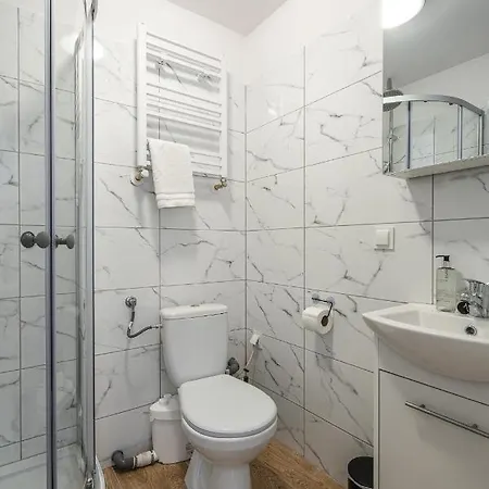 Apartment Rentplanet - Dworcowa