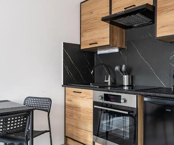 Rentplanet - Dworcowa דירה *