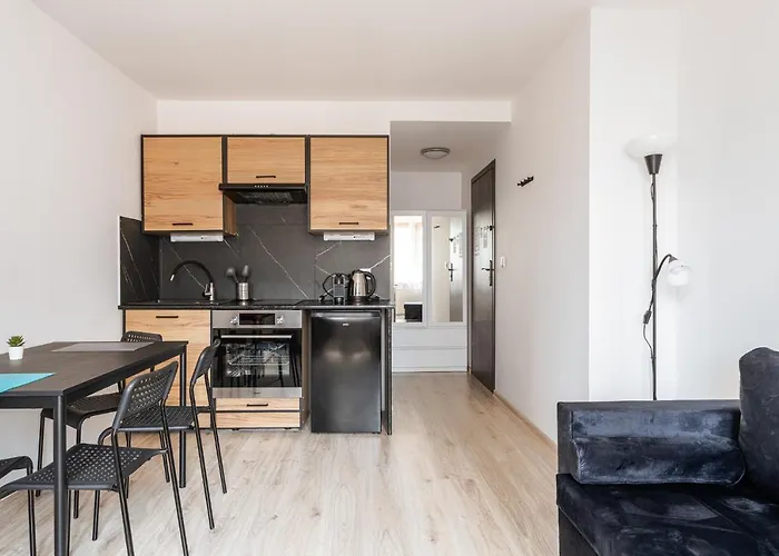 Rentplanet - Dworcowa דירה *